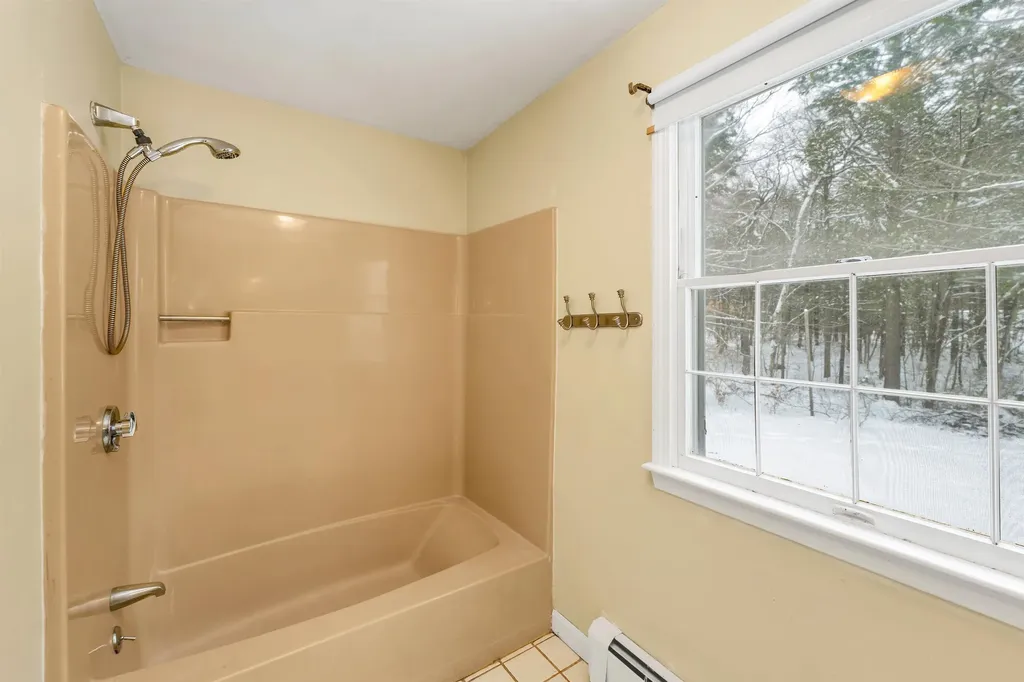 30 Winterhaven Road Wolfeboro NH 03894