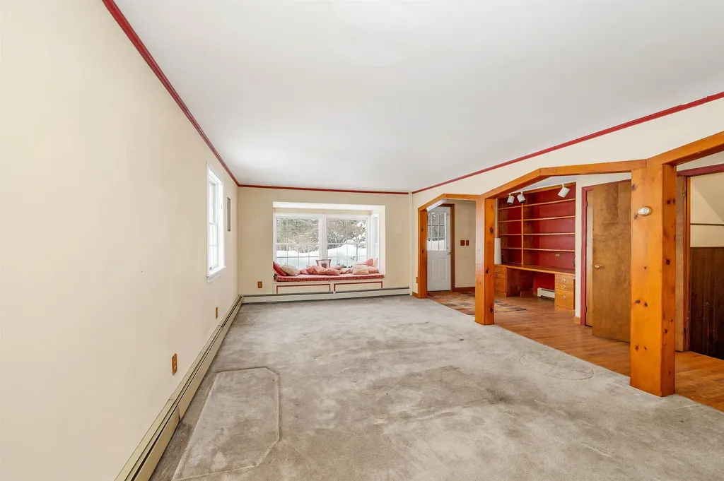 30 Winterhaven Road Wolfeboro NH 03894