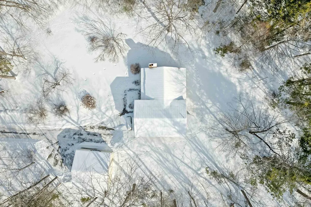 30 Winterhaven Road Wolfeboro NH 03894