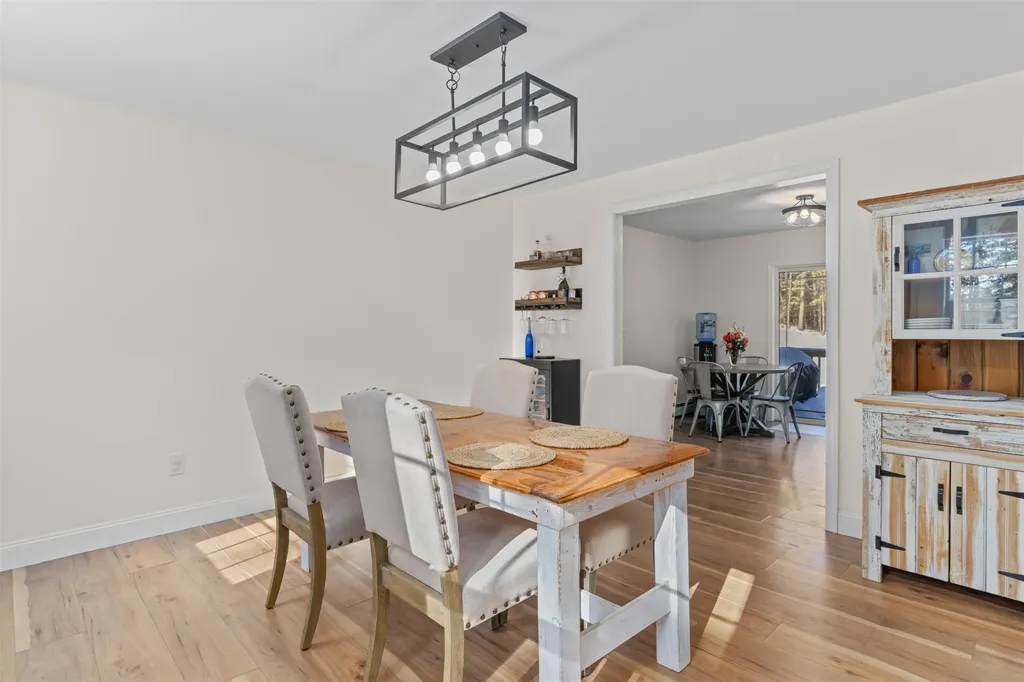 36 Hammond Road Deerfield NH 03037