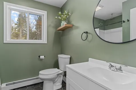 36 Hammond Road Deerfield NH 03037