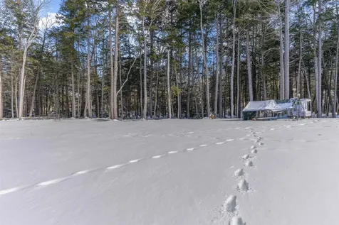 36 Hammond Road Deerfield NH 03037