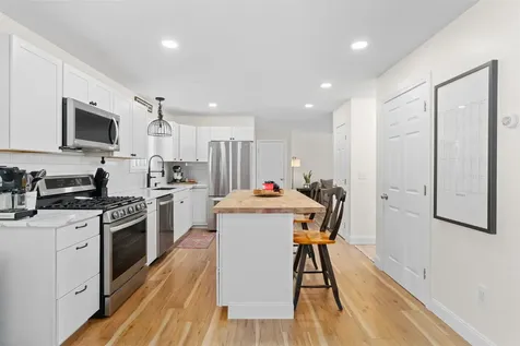 36 Hammond Road Deerfield NH 03037