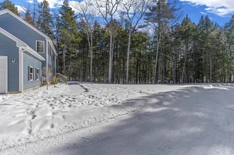 36 Hammond Road Deerfield NH 03037