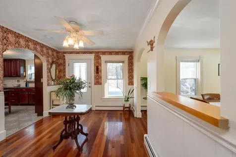 55 Chester Road Auburn NH 03032