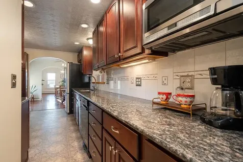 55 Chester Road Auburn NH 03032