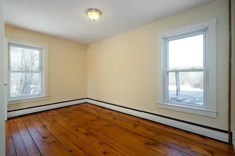 55 Chester Road Auburn NH 03032