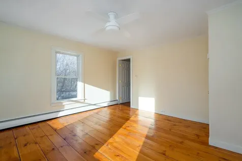 55 Chester Road Auburn NH 03032