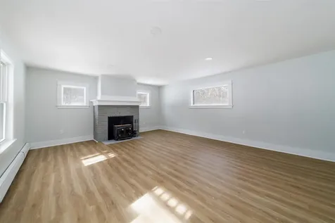 103 Elm Street Newport NH 03773