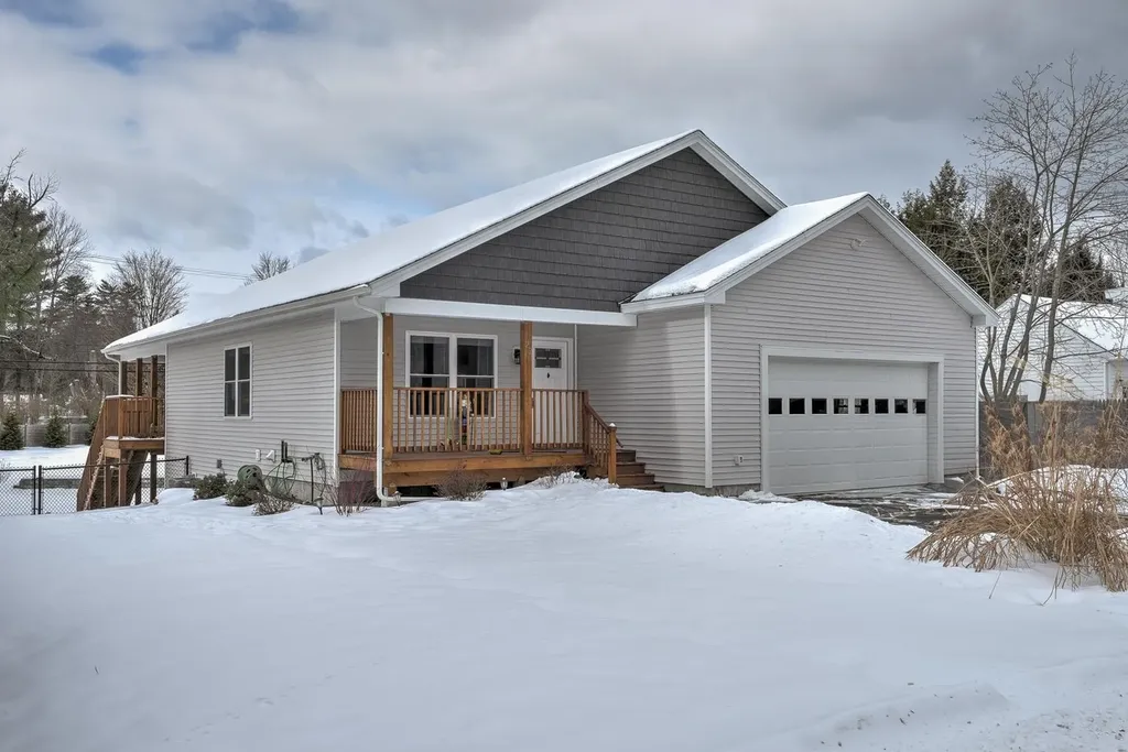 22 Allen Court Keene NH 03431