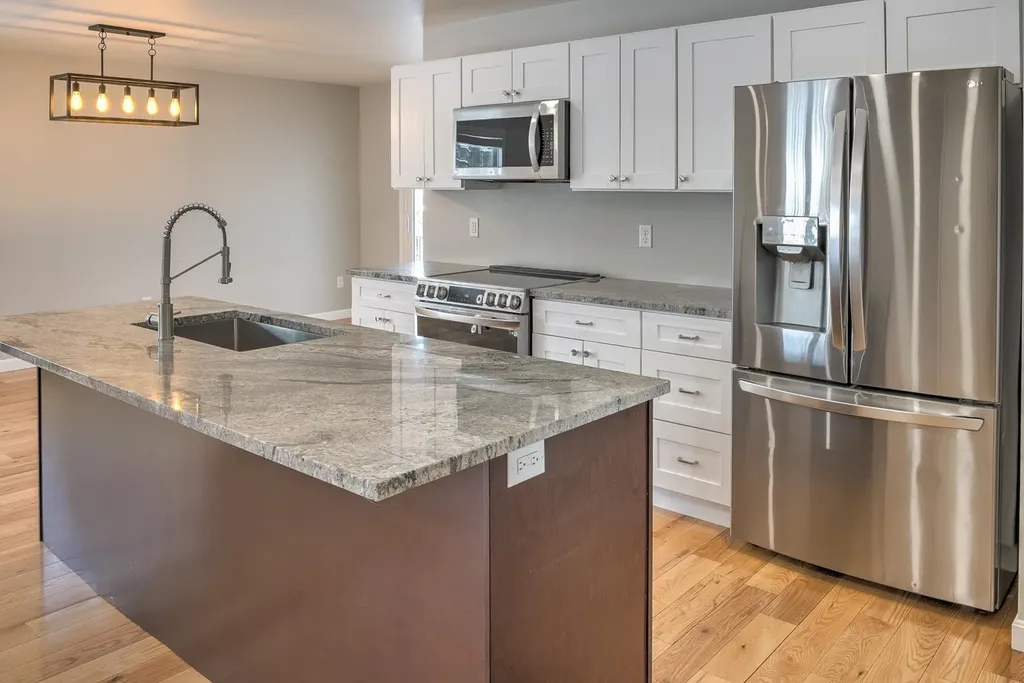 22 Allen Court Keene NH 03431