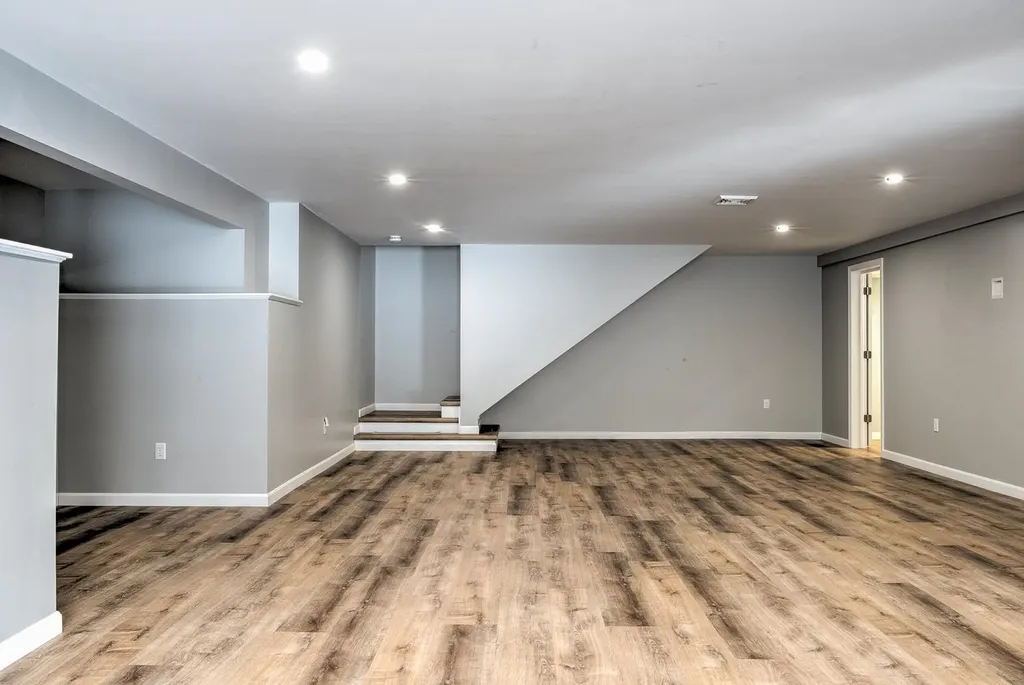 22 Allen Court Keene NH 03431