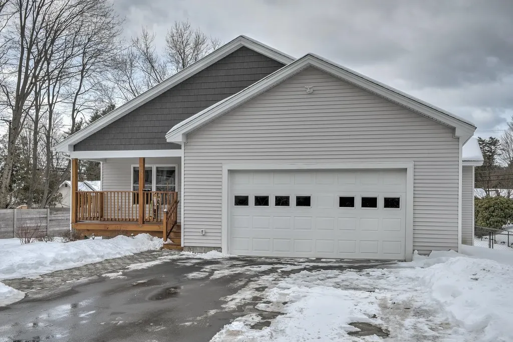 22 Allen Court Keene NH 03431