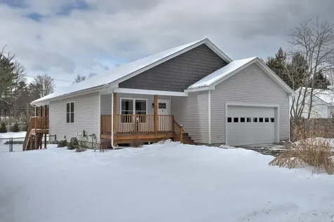 22 Allen Court Keene NH 03431