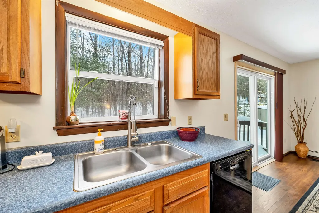 8 Saint Moritz Drive New Durham NH 03855