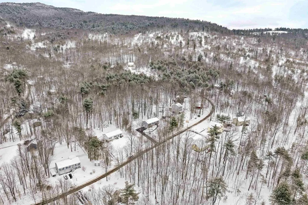 8 Saint Moritz Drive New Durham NH 03855