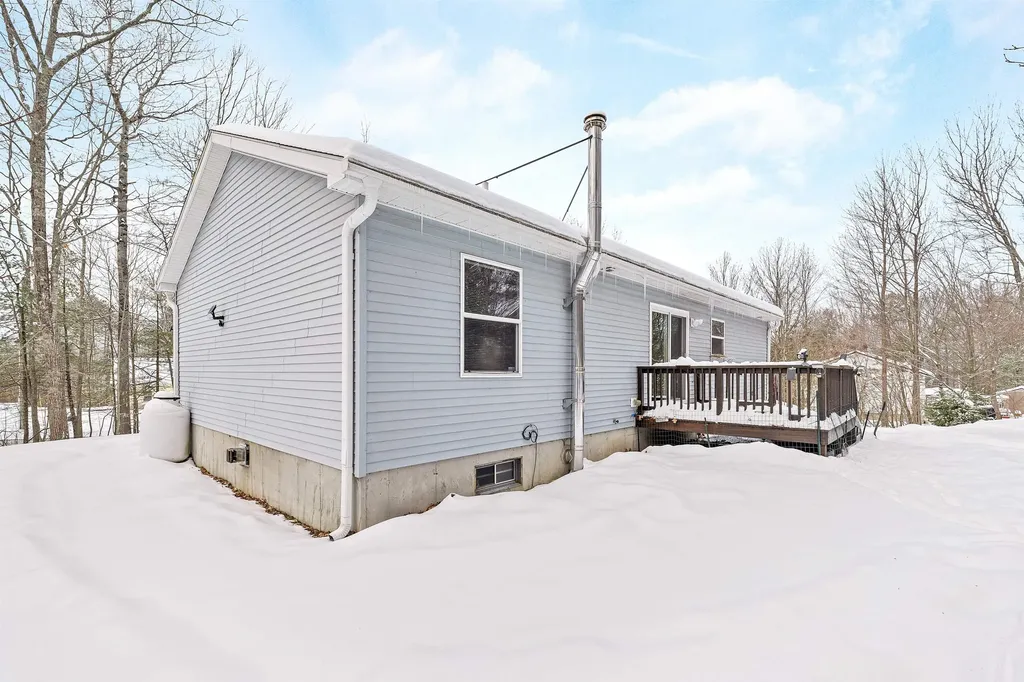 8 Saint Moritz Drive New Durham NH 03855