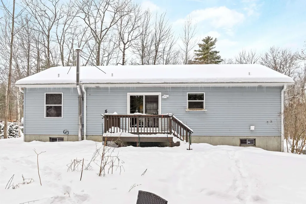 8 Saint Moritz Drive New Durham NH 03855