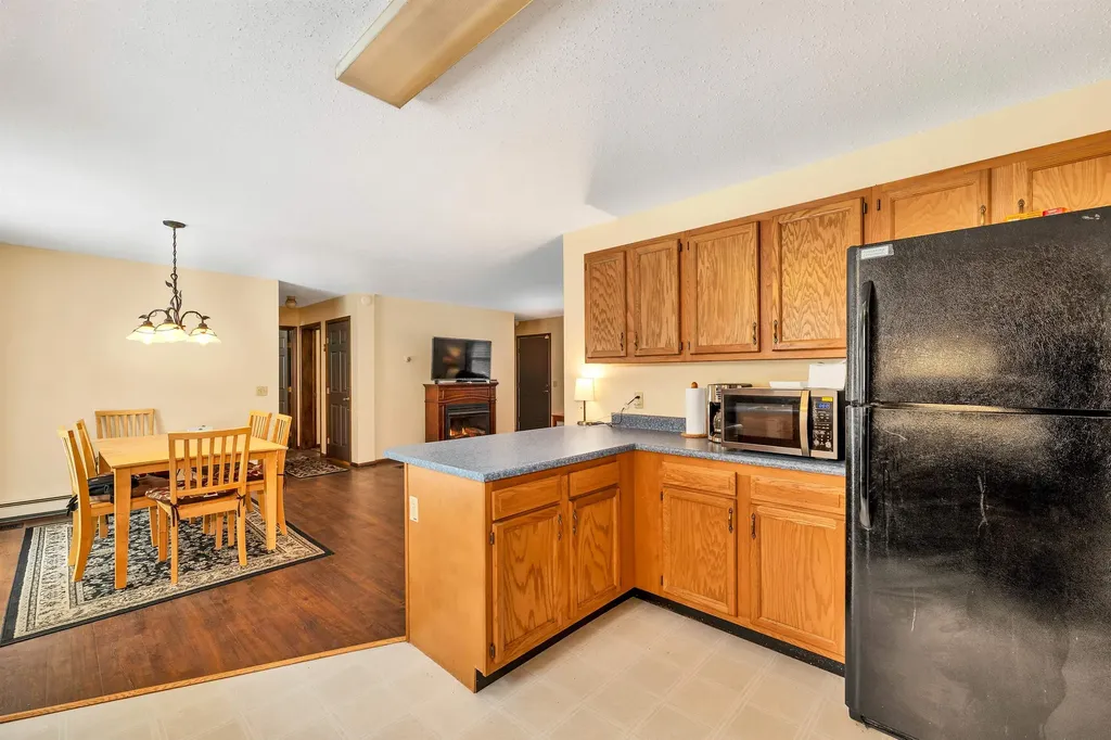 8 Saint Moritz Drive New Durham NH 03855