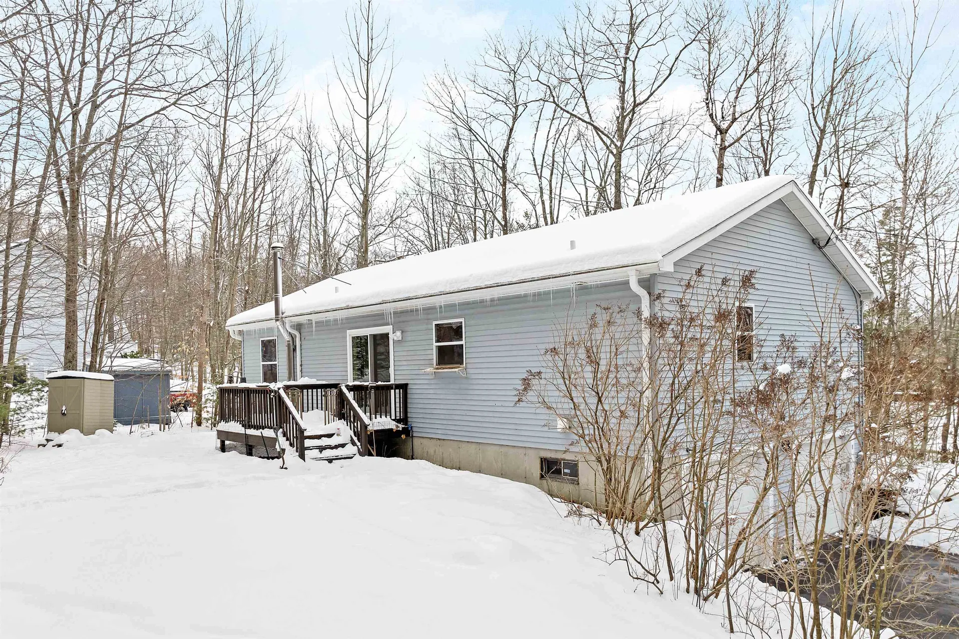 8 Saint Moritz Drive New Durham NH 03855