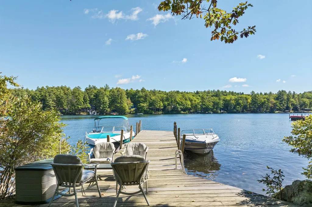 5 Delings Cove Road Wolfeboro NH 03894
