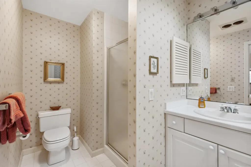 60 Seasons Condominiums Road New London NH 03257