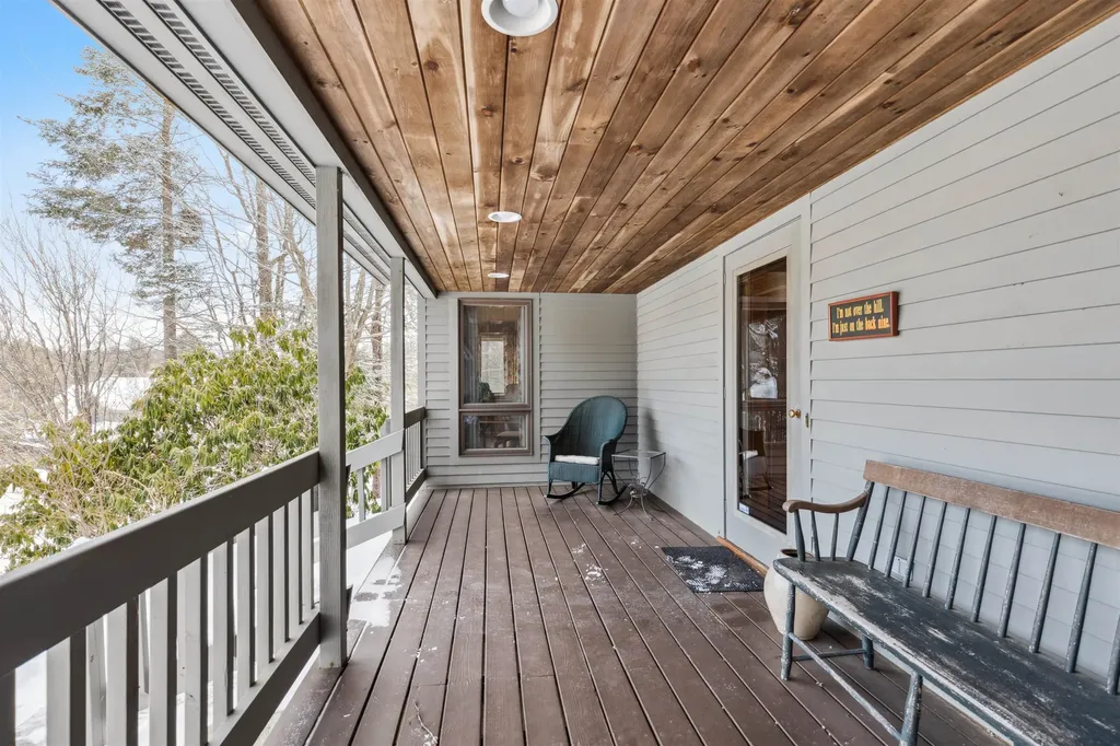 60 Seasons Condominiums Road New London NH 03257