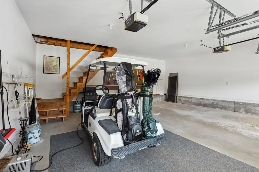 60 Seasons Condominiums Road New London NH 03257