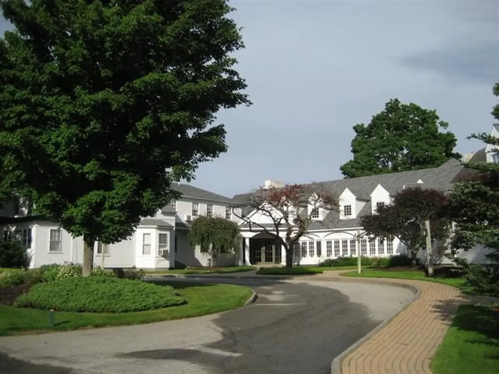 60 Seasons Condominiums Road New London NH 03257