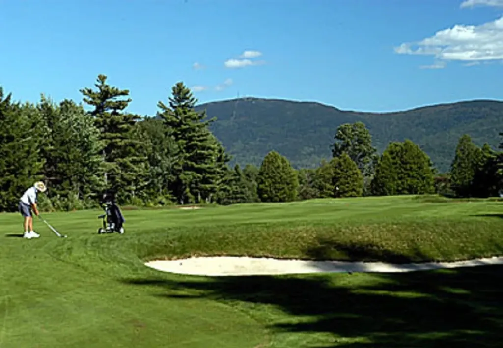 60 Seasons Condominiums Road New London NH 03257