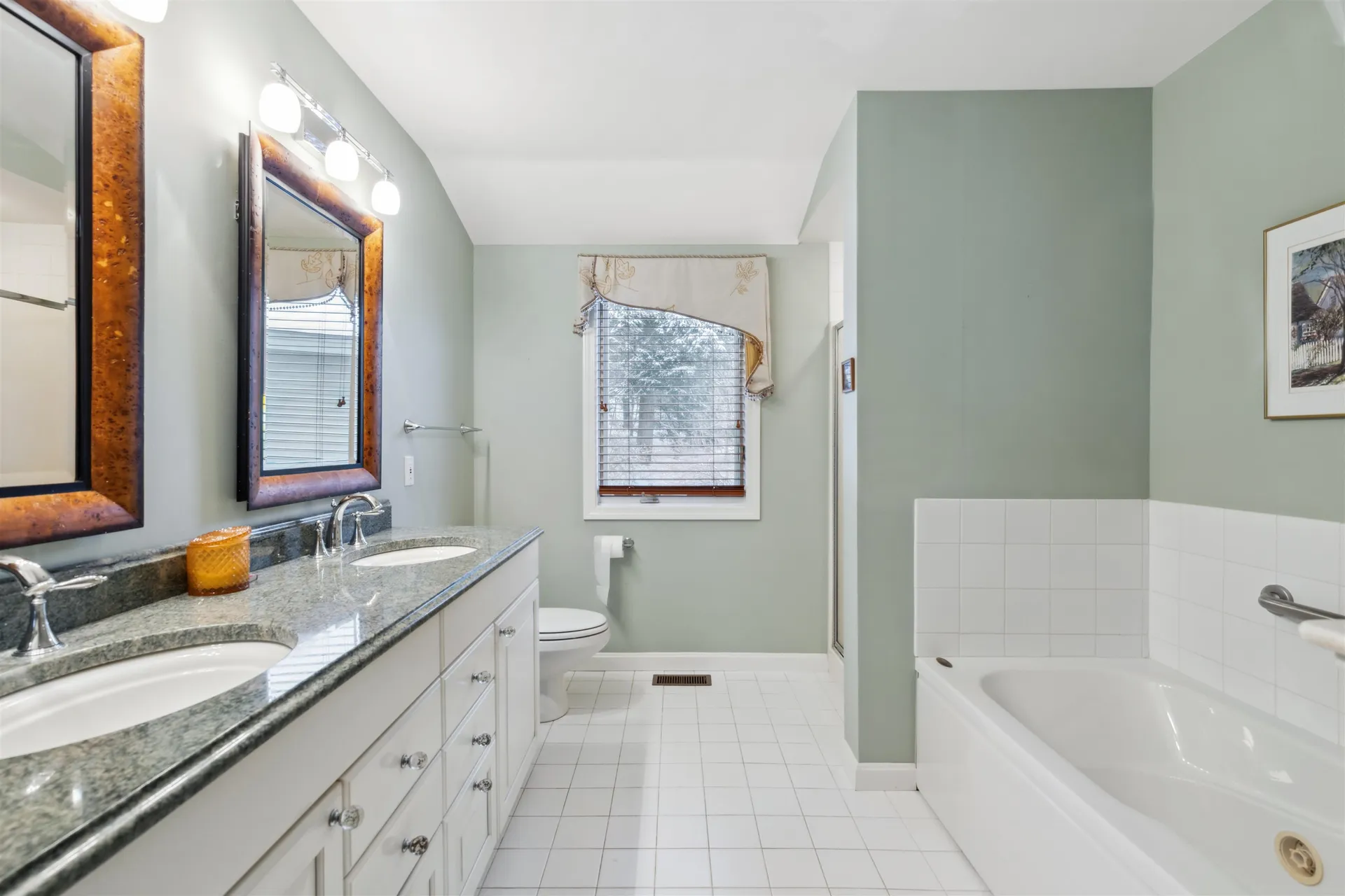 60 Seasons Condominiums Road New London NH 03257