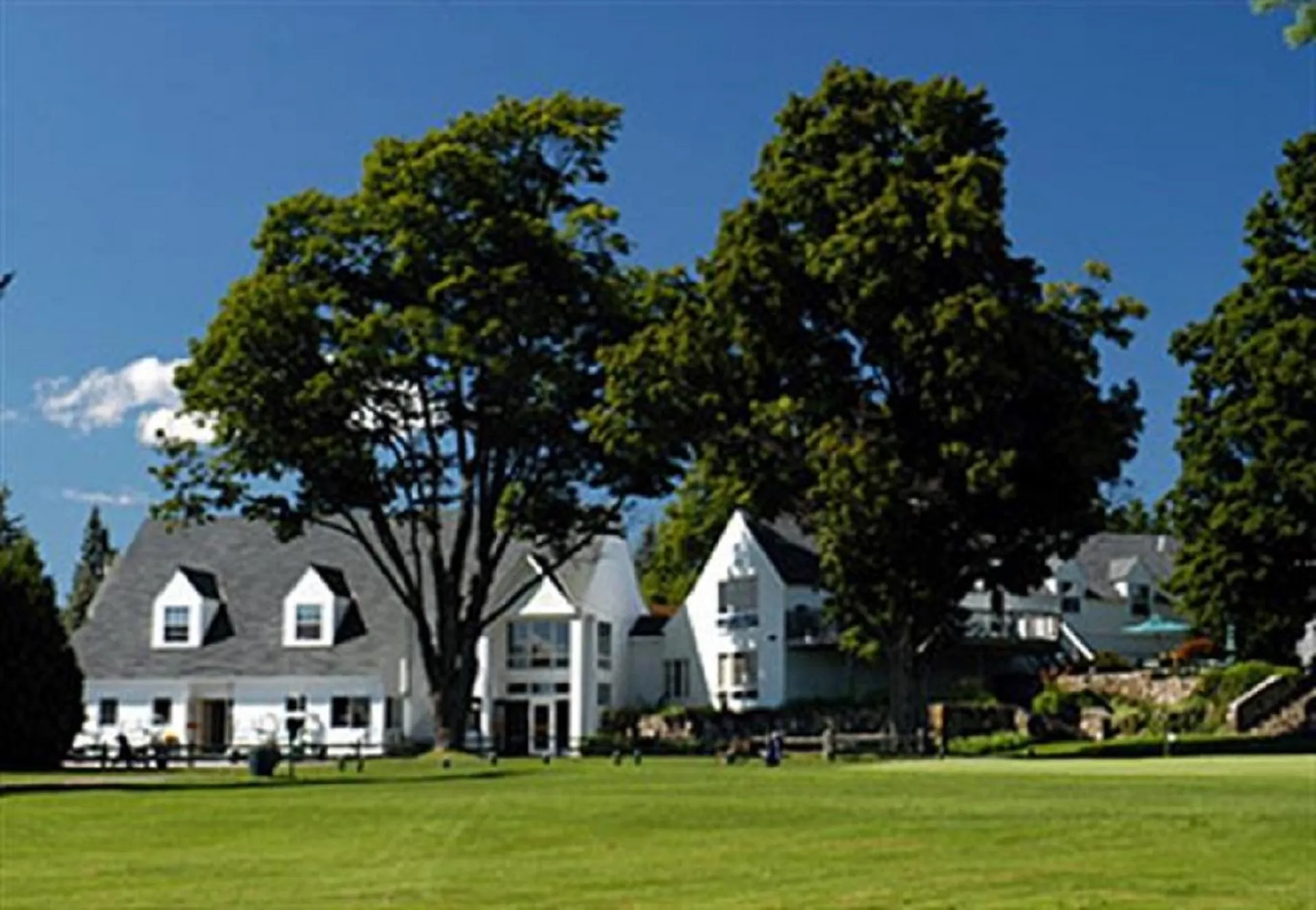 60 Seasons Condominiums Road New London NH 03257