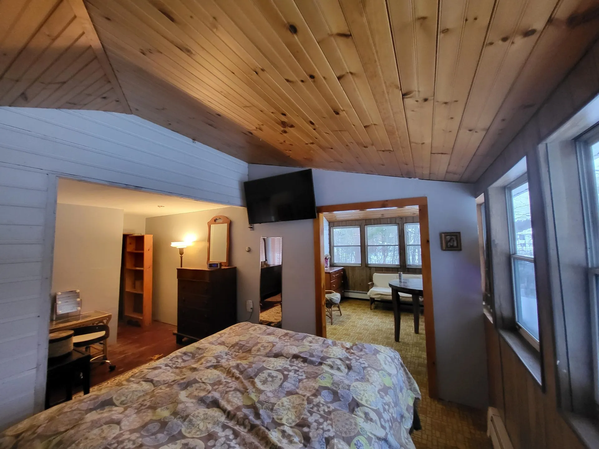 2 Viau Road Windham NH 03087