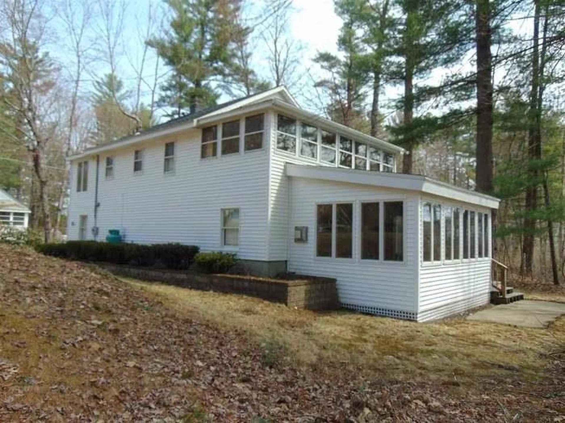 2 Viau Road Windham NH 03087