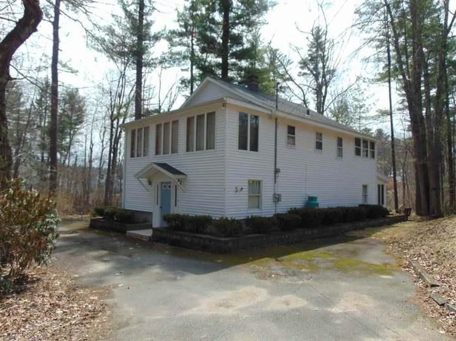 2 Viau Road Windham NH 03087