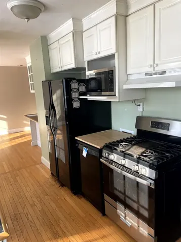 17 Barrett Street South Burlington VT 05403-6317
