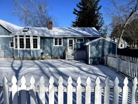 17 Barrett Street South Burlington VT 05403-6317