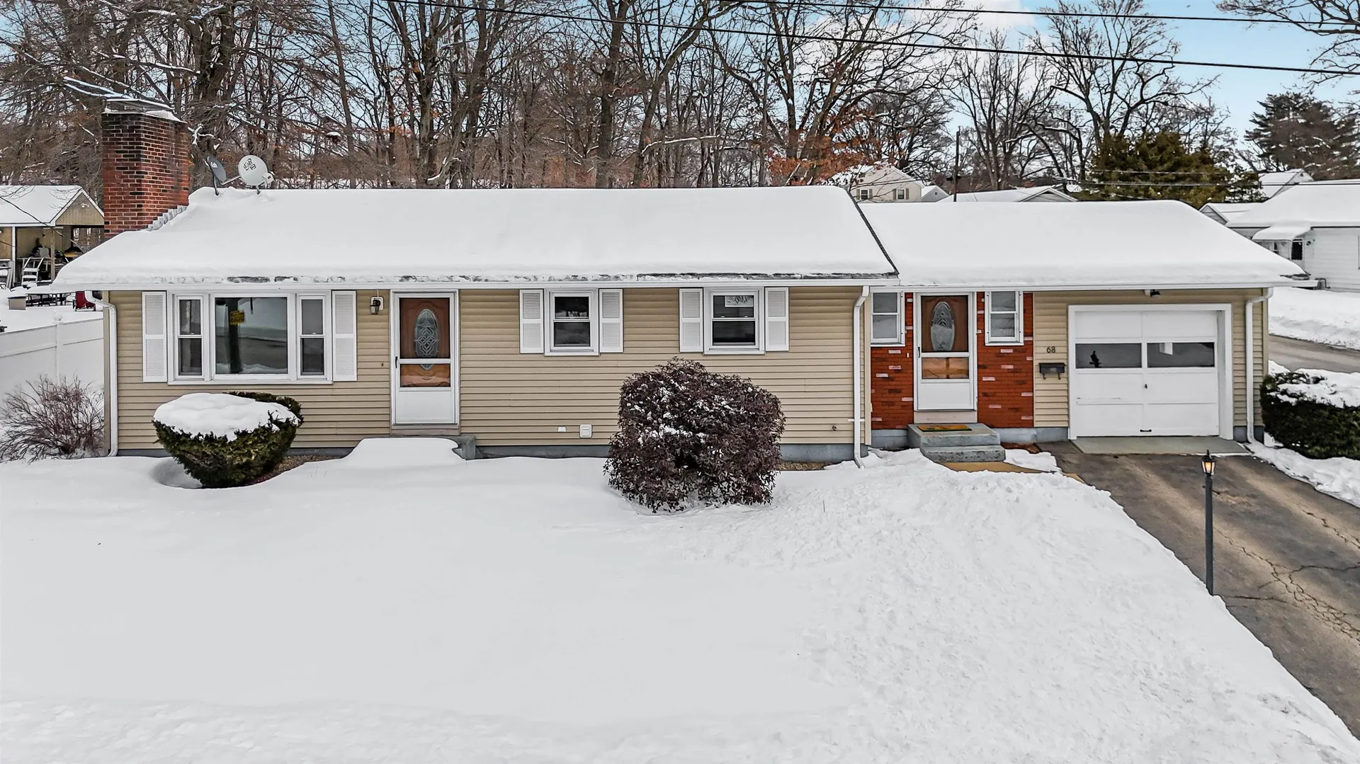 68 Lavista Street Manchester NH 03103