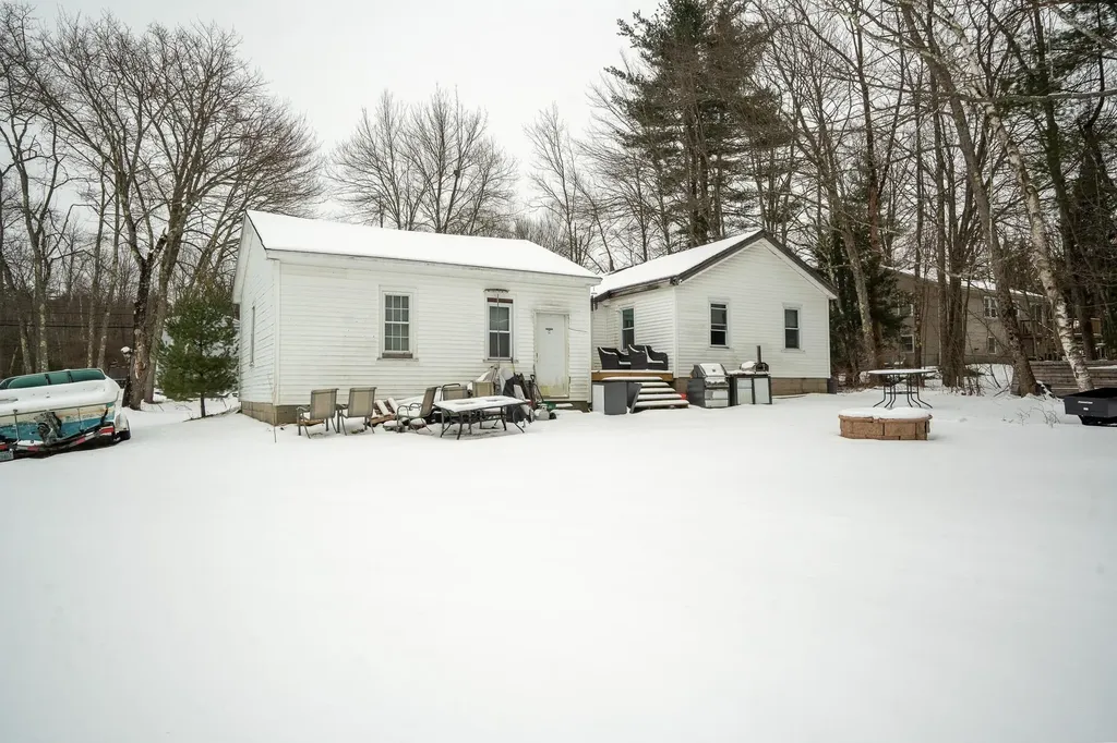 724 Portland Street Rochester NH 03038