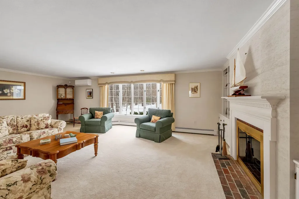 345 Forest Road Wolfeboro NH 03894