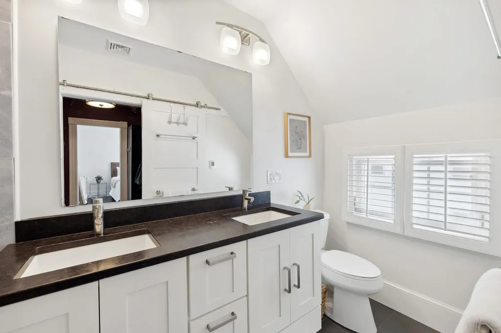 141 Russell Street Manchester NH 03104