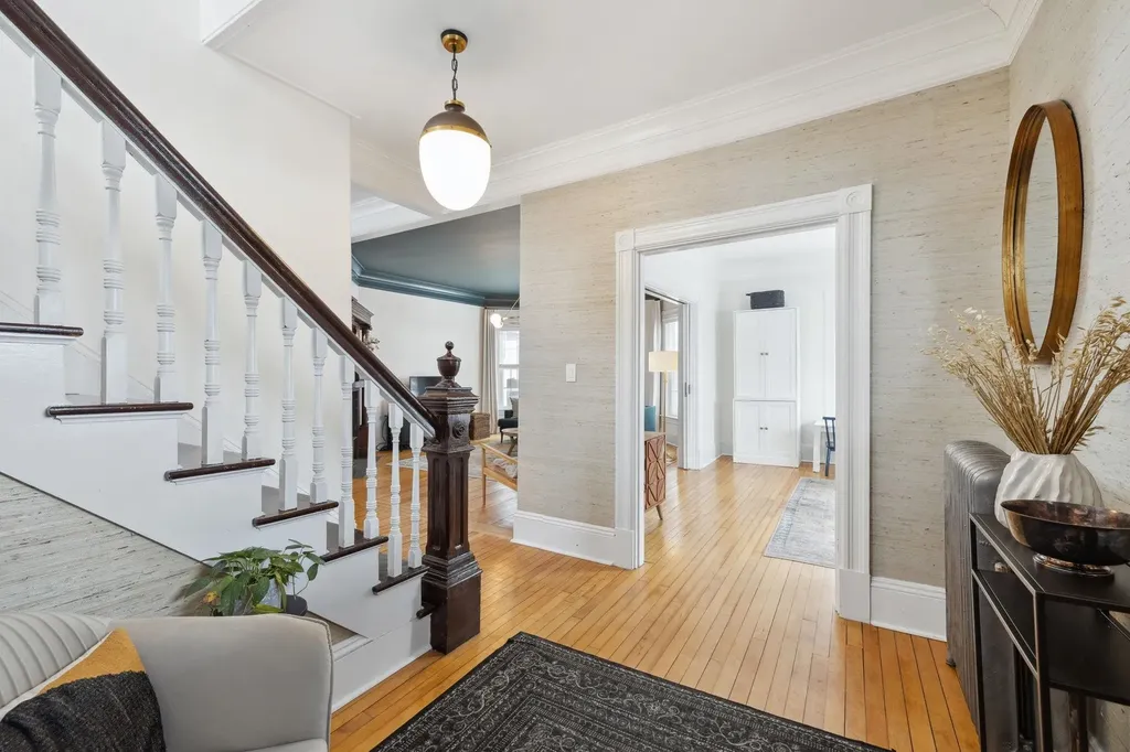 141 Russell Street Manchester NH 03104