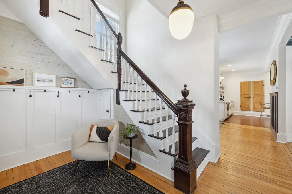 141 Russell Street Manchester NH 03104