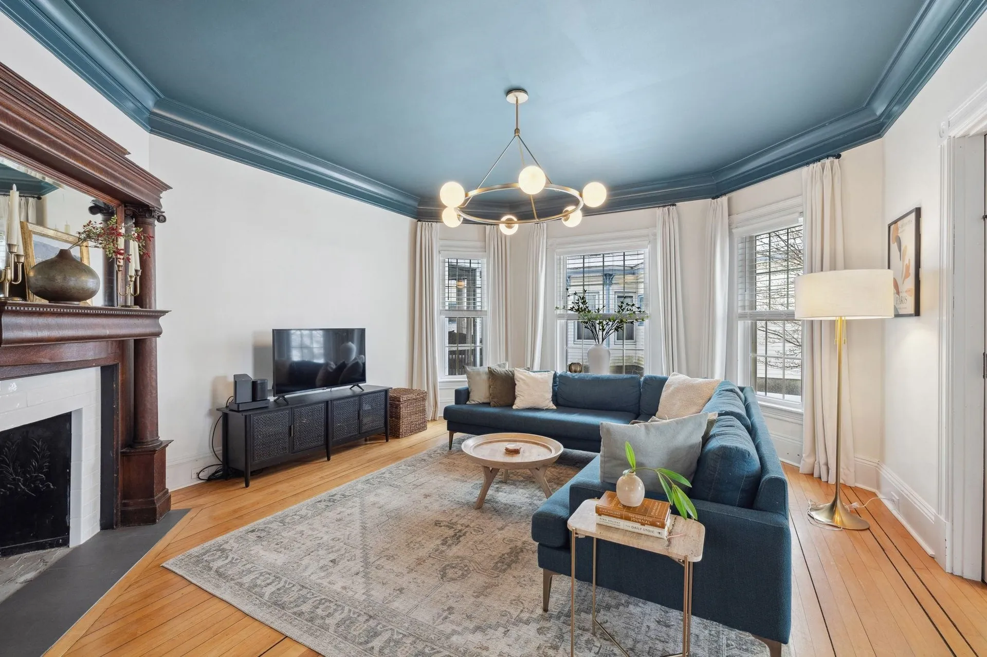 141 Russell Street Manchester NH 03104