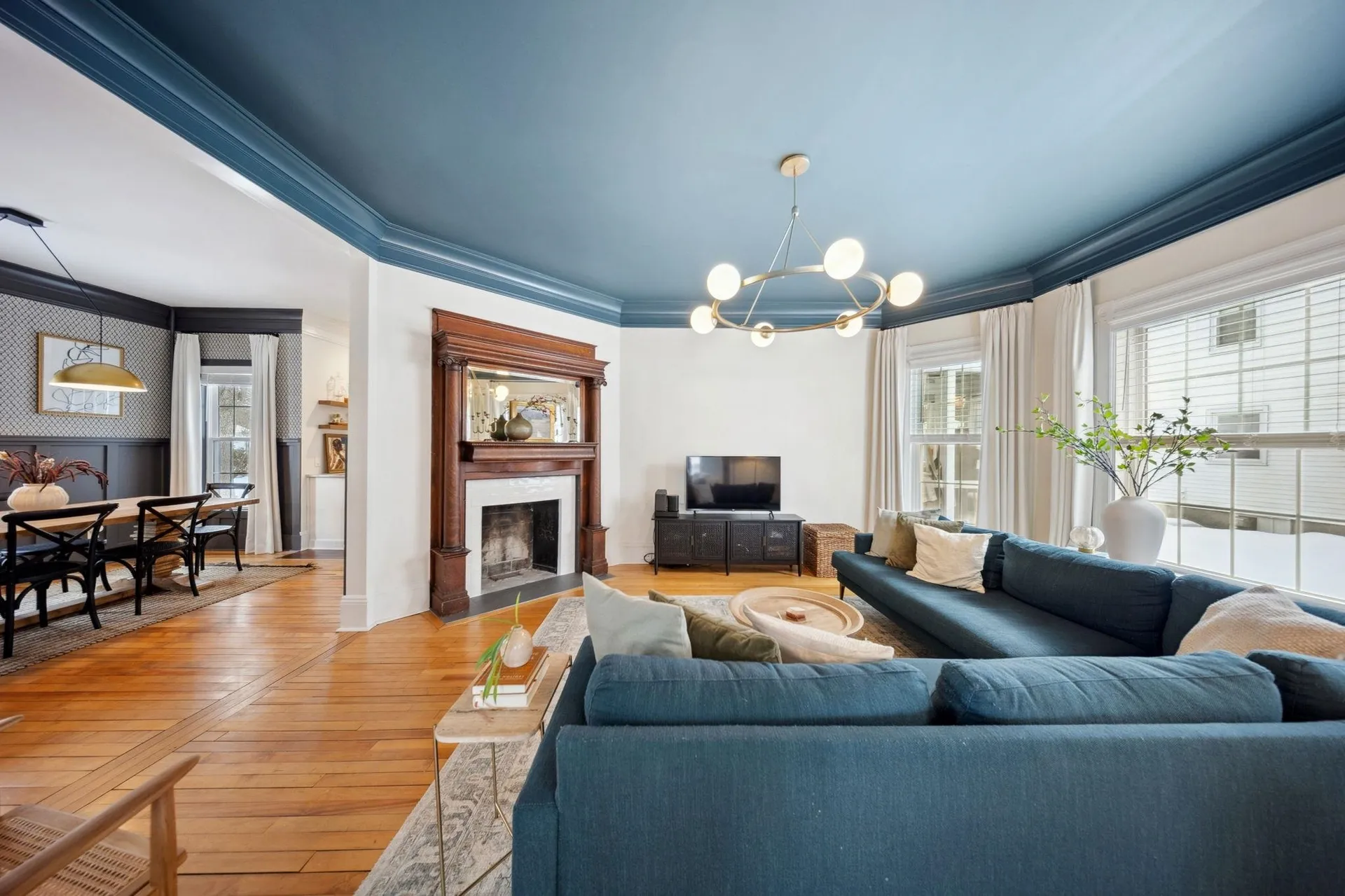 141 Russell Street Manchester NH 03104