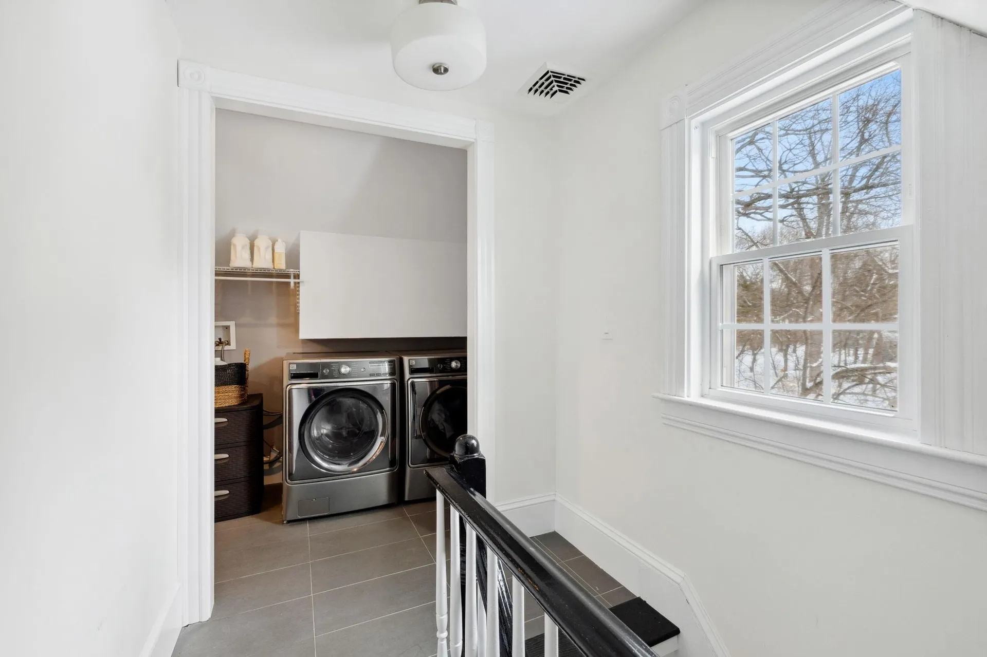 141 Russell Street Manchester NH 03104