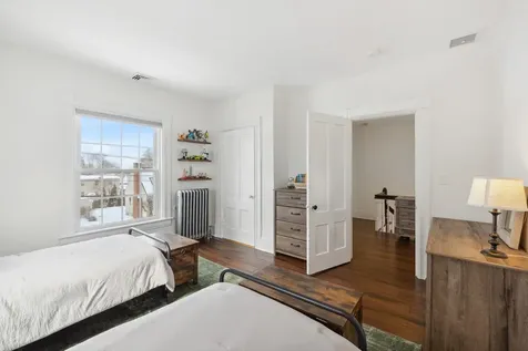 141 Russell Street Manchester NH 03104