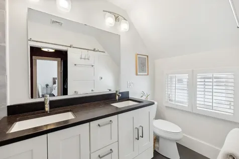 141 Russell Street Manchester NH 03104