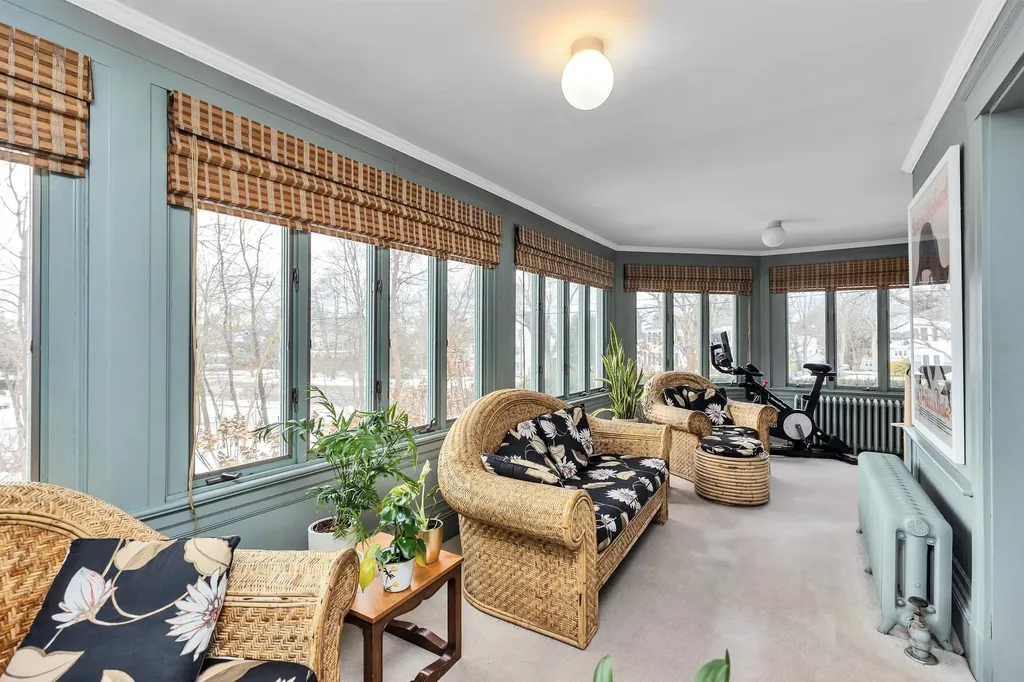 2195 Elm Street Manchester NH 03104