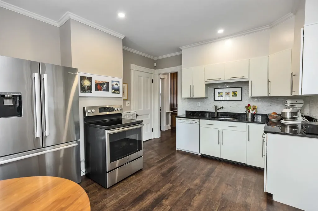 2195 Elm Street Manchester NH 03104